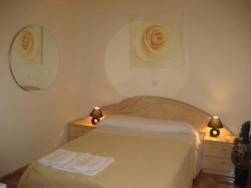 Hostal Conchita II Madrid Habitación foto